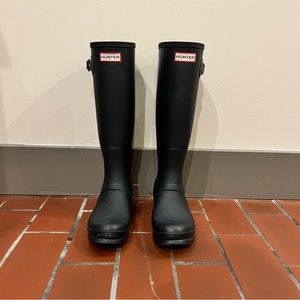 Hunter Boots Original Tall in Navy